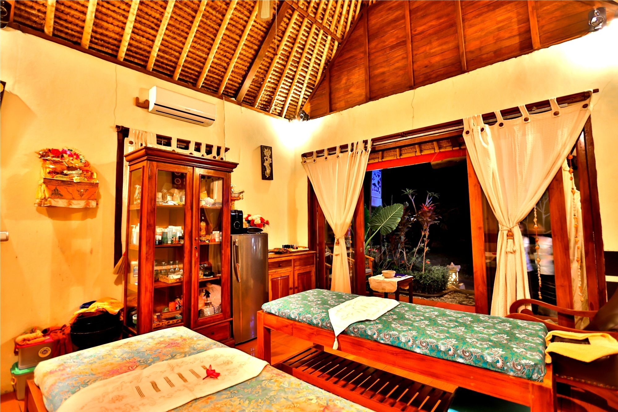 Sunset Coin Lembongan Otel Nusa Lembongan Dış mekan fotoğraf