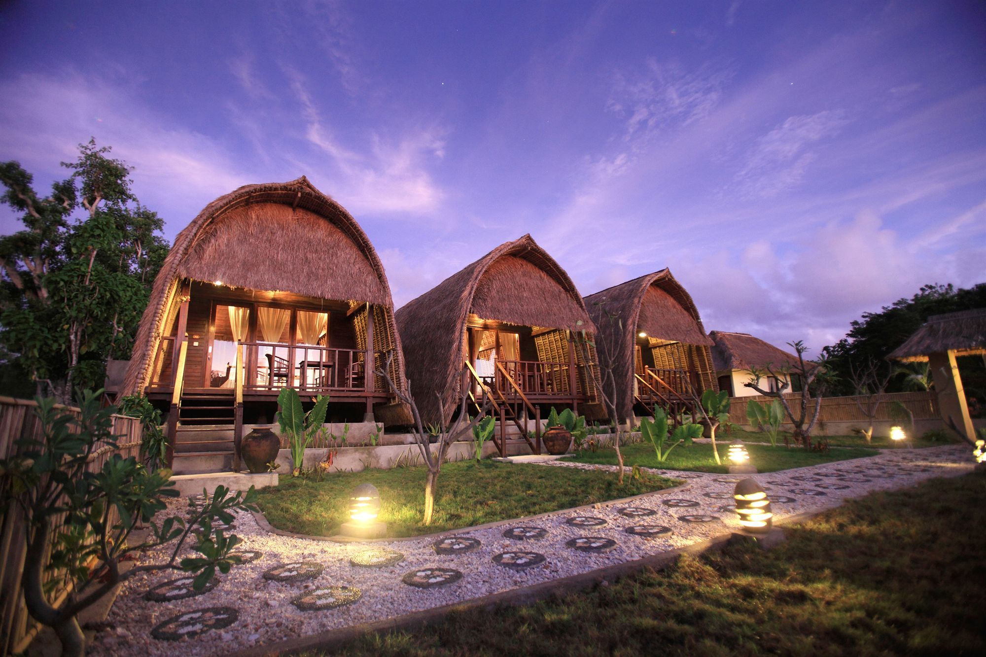 Sunset Coin Lembongan Otel Nusa Lembongan Dış mekan fotoğraf