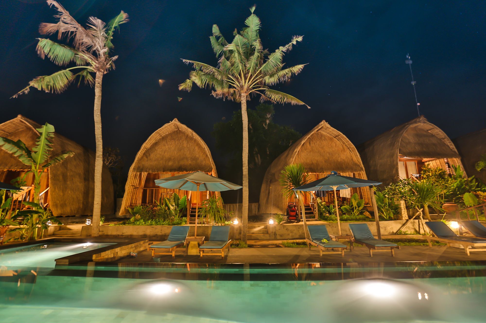 Sunset Coin Lembongan Otel Nusa Lembongan Dış mekan fotoğraf
