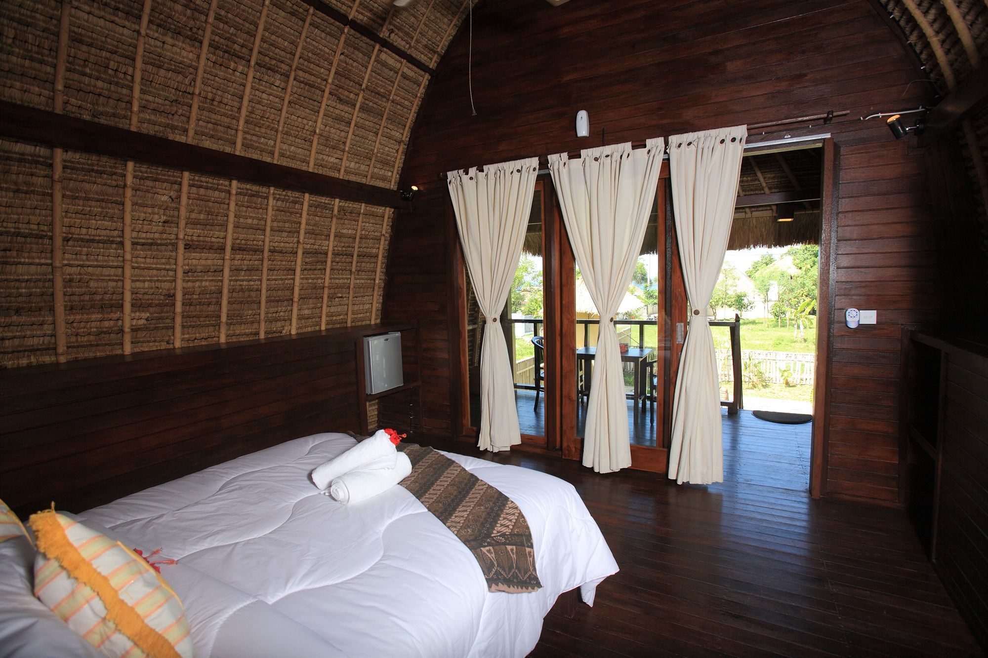 Sunset Coin Lembongan Otel Nusa Lembongan Dış mekan fotoğraf